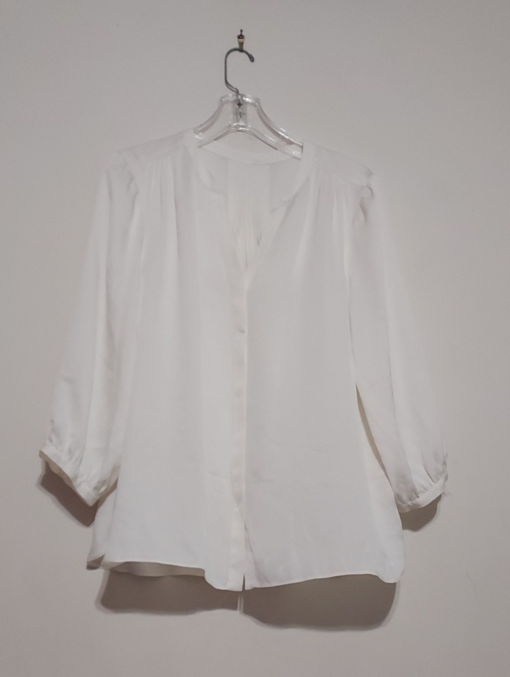 Quince Silk Cream V-Neck Blouse Sz-L With Back And Shoulder Pleats - Picture 3 of 7